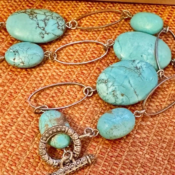 NIB Turquoise and Silver Women's Jewelry Set - Picture 3 of 9
